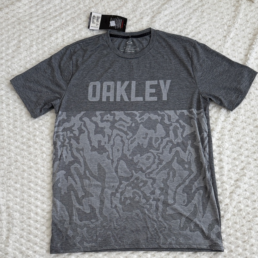 Oakley Shirt-Authentic-NWT